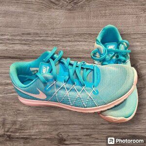 Brand New/Never Worn  - Nike Fury 2 Womens Sneaker Shoes Blue/White